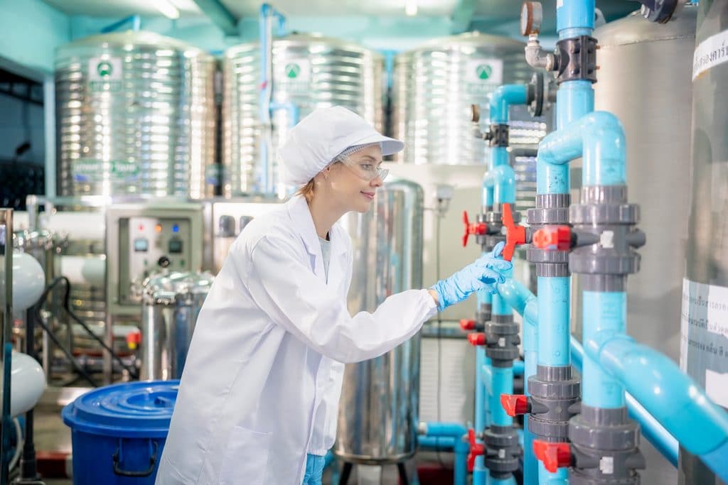 Aplicação ilustrativa: Tratamento de água industrial